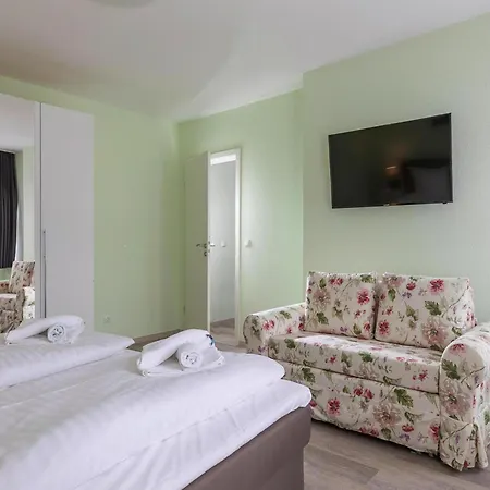 Schlossblick Apartment *